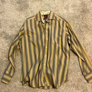 🌼3/$30 Men’s Button-down Collared Shirt